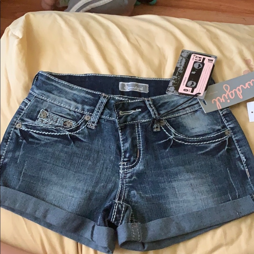 Shorts size